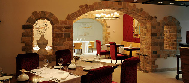 AD Hotelska Oprema restoran wine vault rovinj slika